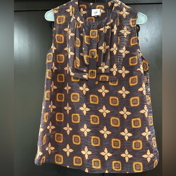 CAbi Louis Sleeveless Top with Navy and Gold Pattern - Picture 5 of 7